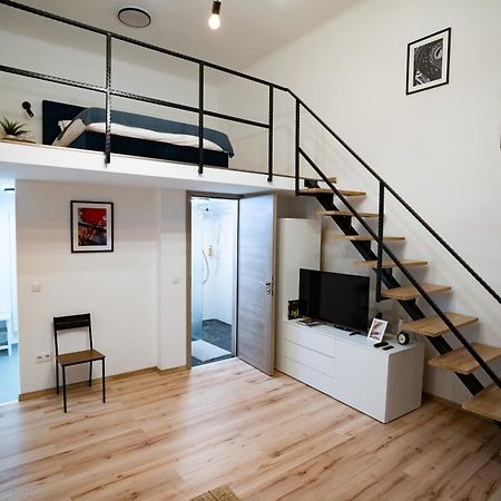 Downtown Double Room Deluxe With Joint Kitchen Budapest Exterior photo